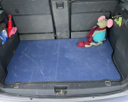 Фіолетовий Опель Меріва, об'ємом двигуна 1.4 л та пробігом 250 тис. км за 3200 $, фото 6 на Automoto.ua