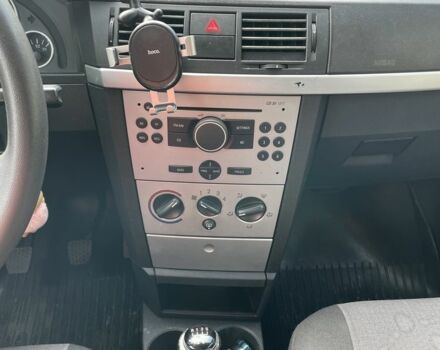 Фіолетовий Опель Меріва, об'ємом двигуна 1.4 л та пробігом 250 тис. км за 3200 $, фото 2 на Automoto.ua