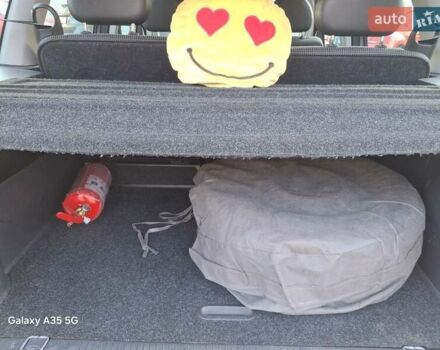 Фиолетовый Опель Мерива, объемом двигателя 1.6 л и пробегом 156 тыс. км за 5700 $, фото 11 на Automoto.ua