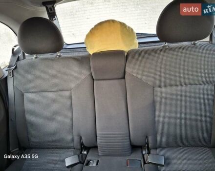 Фиолетовый Опель Мерива, объемом двигателя 1.6 л и пробегом 156 тыс. км за 5700 $, фото 13 на Automoto.ua