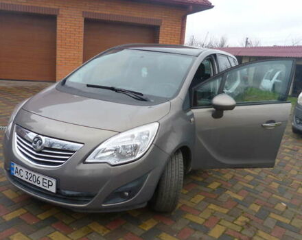 Коричневый Опель Мерива, объемом двигателя 1.36 л и пробегом 90 тыс. км за 6700 $, фото 1 на Automoto.ua