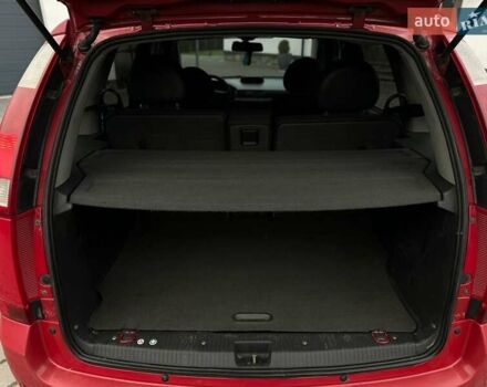 Красный Опель Мерива, объемом двигателя 1.6 л и пробегом 274 тыс. км за 2550 $, фото 13 на Automoto.ua