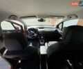 Красный Опель Мерива, объемом двигателя 1.69 л и пробегом 172 тыс. км за 8200 $, фото 24 на Automoto.ua