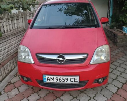 Красный Опель Мерива, объемом двигателя 1.6 л и пробегом 235 тыс. км за 3800 $, фото 1 на Automoto.ua
