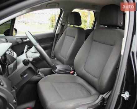 Опель Мерива, объемом двигателя 1.36 л и пробегом 230 тыс. км за 5600 $, фото 6 на Automoto.ua