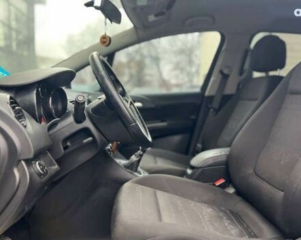Опель Мерива, объемом двигателя 1.6 л и пробегом 313 тыс. км за 8300 $, фото 7 на Automoto.ua