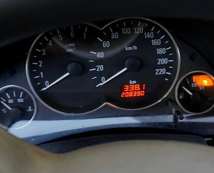 Опель Мерива, объемом двигателя 1.6 л и пробегом 208 тыс. км за 4200 $, фото 1 на Automoto.ua