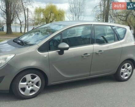 Опель Мерива, объемом двигателя 1.7 л и пробегом 278 тыс. км за 7000 $, фото 1 на Automoto.ua