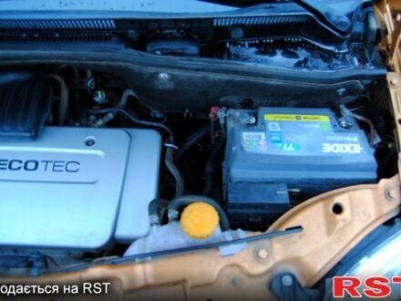Опель Меріва 2004 у Хмельницькому на Automoto.ua Жовтий Опель Меріва, об'ємом двигуна 1.6 л та пробігом 190 тис. км за 4199 $, фото 1 на Automoto.ua