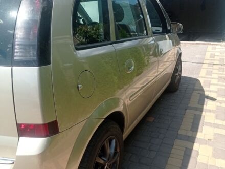 Жовтий Опель Меріва, об'ємом двигуна 1.6 л та пробігом 242 тис. км за 5500 $, фото 1 на Automoto.ua