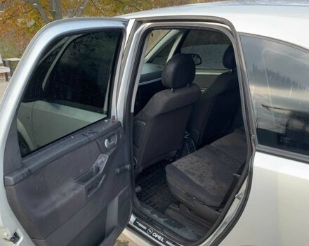 Серый Опель Мерива, объемом двигателя 1.6 л и пробегом 236 тыс. км за 2300 $, фото 7 на Automoto.ua