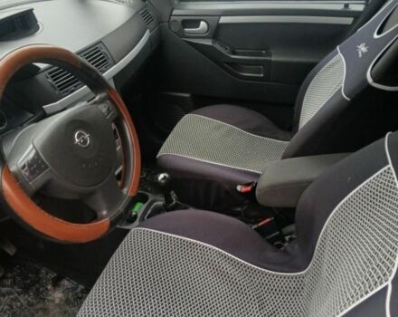 Серый Опель Мерива, объемом двигателя 1.7 л и пробегом 321 тыс. км за 1000 $, фото 1 на Automoto.ua