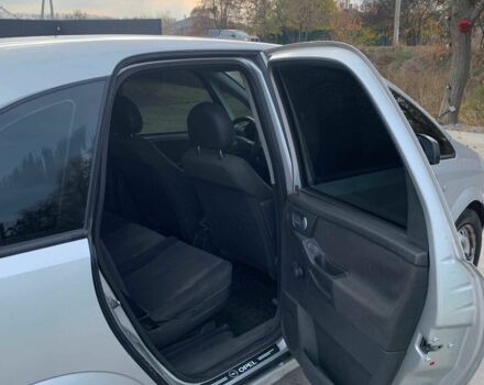 Серый Опель Мерива, объемом двигателя 1.6 л и пробегом 236 тыс. км за 2300 $, фото 8 на Automoto.ua