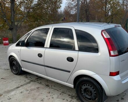 Серый Опель Мерива, объемом двигателя 1.6 л и пробегом 236 тыс. км за 2300 $, фото 1 на Automoto.ua