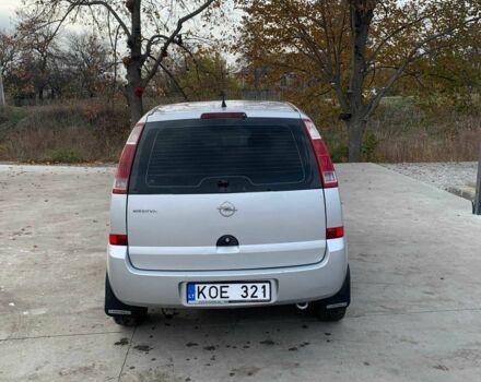 Серый Опель Мерива, объемом двигателя 1.6 л и пробегом 236 тыс. км за 2300 $, фото 3 на Automoto.ua