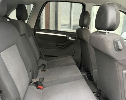 Серый Опель Мерива, объемом двигателя 1.6 л и пробегом 224 тыс. км за 3500 $, фото 7 на Automoto.ua