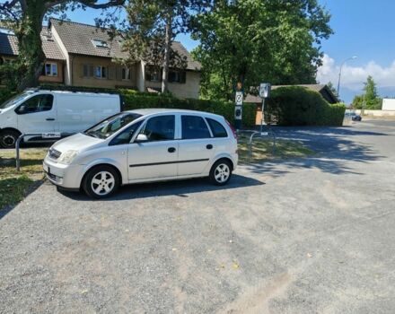 Серый Опель Мерива, объемом двигателя 1.6 л и пробегом 156 тыс. км за 4000 $, фото 2 на Automoto.ua