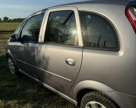 Серый Опель Мерива, объемом двигателя 1.4 л и пробегом 182 тыс. км за 3300 $, фото 4 на Automoto.ua