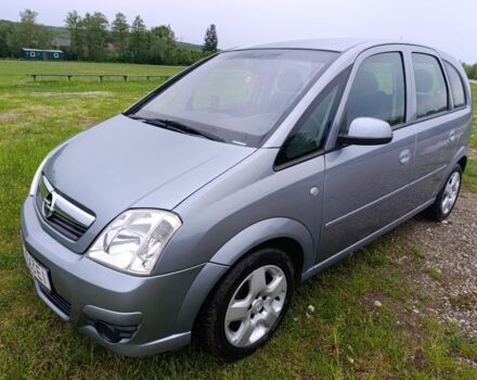 Серый Опель Мерива, объемом двигателя 1.8 л и пробегом 330 тыс. км за 3600 $, фото 4 на Automoto.ua