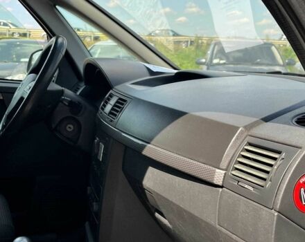 Серый Опель Мерива, объемом двигателя 1.6 л и пробегом 256 тыс. км за 3300 $, фото 3 на Automoto.ua