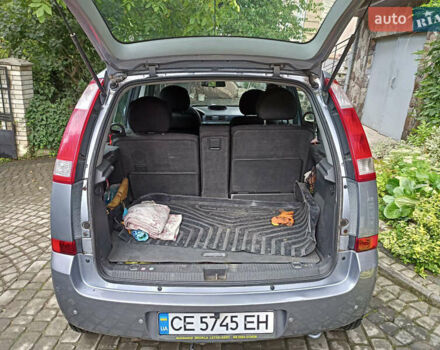 Сірий Опель Меріва, об'ємом двигуна 1.6 л та пробігом 274 тис. км за 4000 $, фото 4 на Automoto.ua