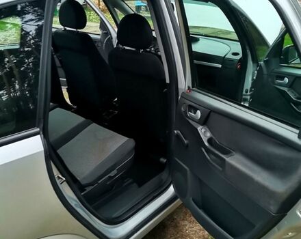 Серый Опель Мерива, объемом двигателя 1.6 л и пробегом 220 тыс. км за 4400 $, фото 12 на Automoto.ua