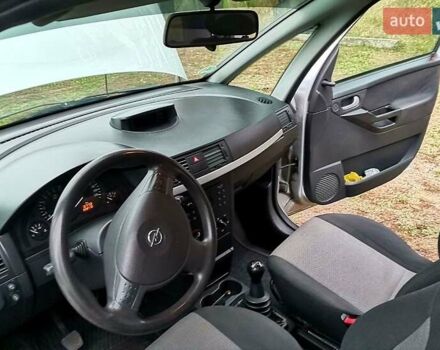 Серый Опель Мерива, объемом двигателя 1.6 л и пробегом 220 тыс. км за 4400 $, фото 8 на Automoto.ua