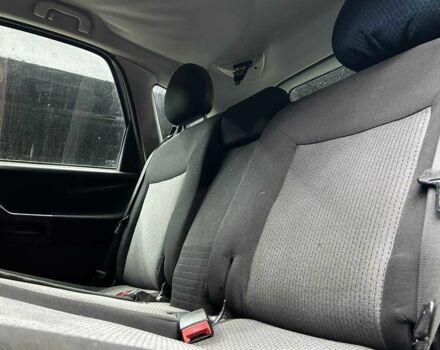 Серый Опель Мерива, объемом двигателя 1.6 л и пробегом 274 тыс. км за 4400 $, фото 15 на Automoto.ua