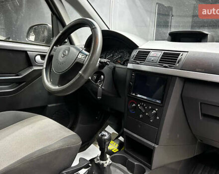 Сірий Опель Меріва, об'ємом двигуна 1.6 л та пробігом 274 тис. км за 4400 $, фото 14 на Automoto.ua