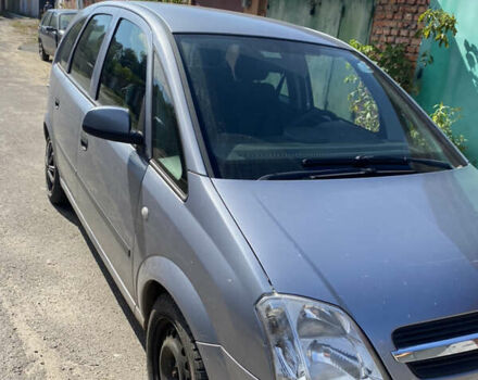 Серый Опель Мерива, объемом двигателя 1.6 л и пробегом 210 тыс. км за 4400 $, фото 2 на Automoto.ua