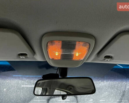 Сірий Опель Меріва, об'ємом двигуна 1.6 л та пробігом 274 тис. км за 4400 $, фото 12 на Automoto.ua