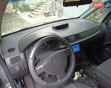 Сірий Опель Меріва, об'ємом двигуна 1.6 л та пробігом 274 тис. км за 4000 $, фото 7 на Automoto.ua
