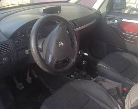 Серый Опель Мерива, объемом двигателя 1.6 л и пробегом 215 тыс. км за 3600 $, фото 2 на Automoto.ua