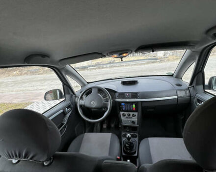 Сірий Опель Меріва, об'ємом двигуна 1.69 л та пробігом 155 тис. км за 4200 $, фото 17 на Automoto.ua