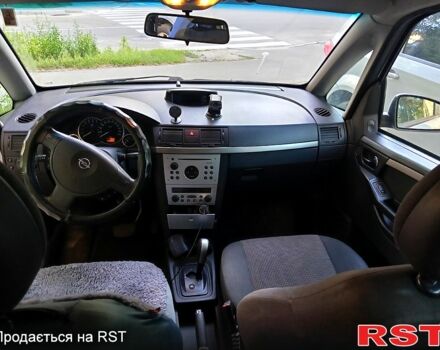 Сірий Опель Меріва, об'ємом двигуна 1.8 л та пробігом 205 тис. км за 3100 $, фото 4 на Automoto.ua