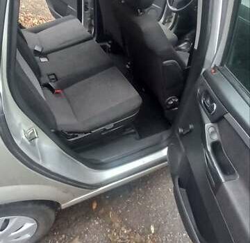 Серый Опель Мерива, объемом двигателя 1.8 л и пробегом 200 тыс. км за 4100 $, фото 12 на Automoto.ua