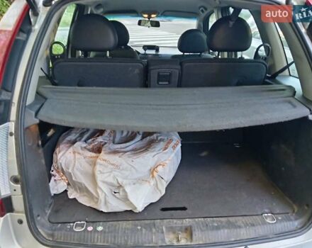 Серый Опель Мерива, объемом двигателя 1.8 л и пробегом 220 тыс. км за 3000 $, фото 1 на Automoto.ua