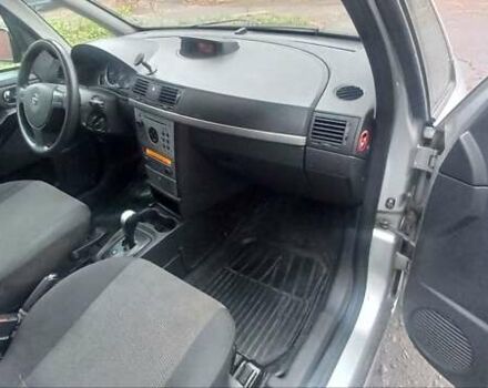 Серый Опель Мерива, объемом двигателя 1.8 л и пробегом 200 тыс. км за 4100 $, фото 1 на Automoto.ua