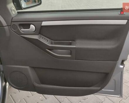 Серый Опель Мерива, объемом двигателя 1.6 л и пробегом 143 тыс. км за 4300 $, фото 12 на Automoto.ua