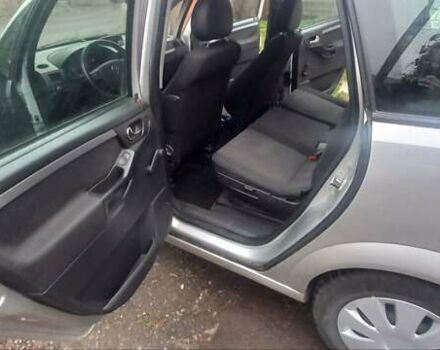 Серый Опель Мерива, объемом двигателя 1.8 л и пробегом 200 тыс. км за 4100 $, фото 8 на Automoto.ua