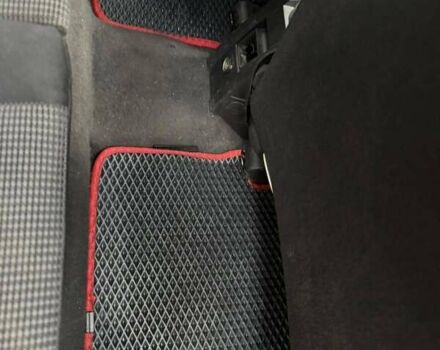 Серый Опель Мерива, объемом двигателя 1.69 л и пробегом 262 тыс. км за 3900 $, фото 3 на Automoto.ua