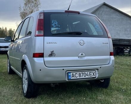 Серый Опель Мерива, объемом двигателя 1.7 л и пробегом 304 тыс. км за 5000 $, фото 4 на Automoto.ua