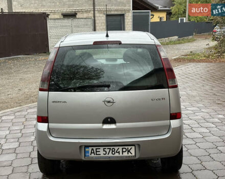 Серый Опель Мерива, объемом двигателя 1.69 л и пробегом 333 тыс. км за 3375 $, фото 5 на Automoto.ua