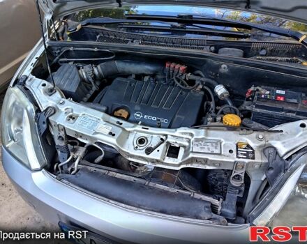 Сірий Опель Меріва, об'ємом двигуна 1.8 л та пробігом 205 тис. км за 3100 $, фото 5 на Automoto.ua