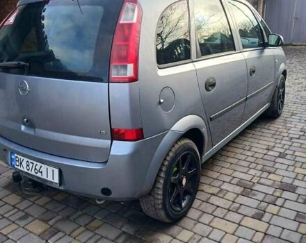 Серый Опель Мерива, объемом двигателя 1.6 л и пробегом 244 тыс. км за 4000 $, фото 2 на Automoto.ua