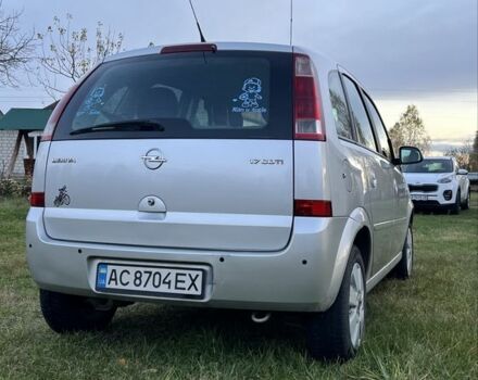 Серый Опель Мерива, объемом двигателя 1.7 л и пробегом 304 тыс. км за 5000 $, фото 3 на Automoto.ua