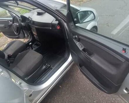 Серый Опель Мерива, объемом двигателя 1.8 л и пробегом 200 тыс. км за 4100 $, фото 14 на Automoto.ua