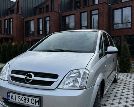 Сірий Опель Меріва, об'ємом двигуна 1.69 л та пробігом 155 тис. км за 4200 $, фото 1 на Automoto.ua