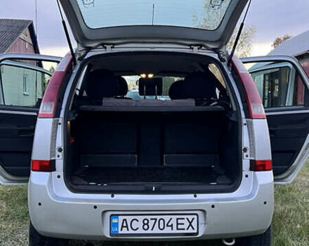 Серый Опель Мерива, объемом двигателя 1.7 л и пробегом 304 тыс. км за 5000 $, фото 11 на Automoto.ua