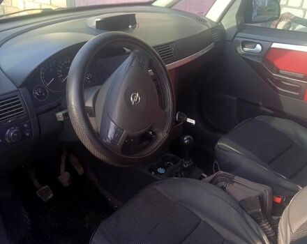 Сірий Опель Меріва, об'ємом двигуна 1.6 л та пробігом 220 тис. км за 3400 $, фото 1 на Automoto.ua